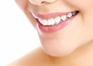 smiling woman with beautiful teeth